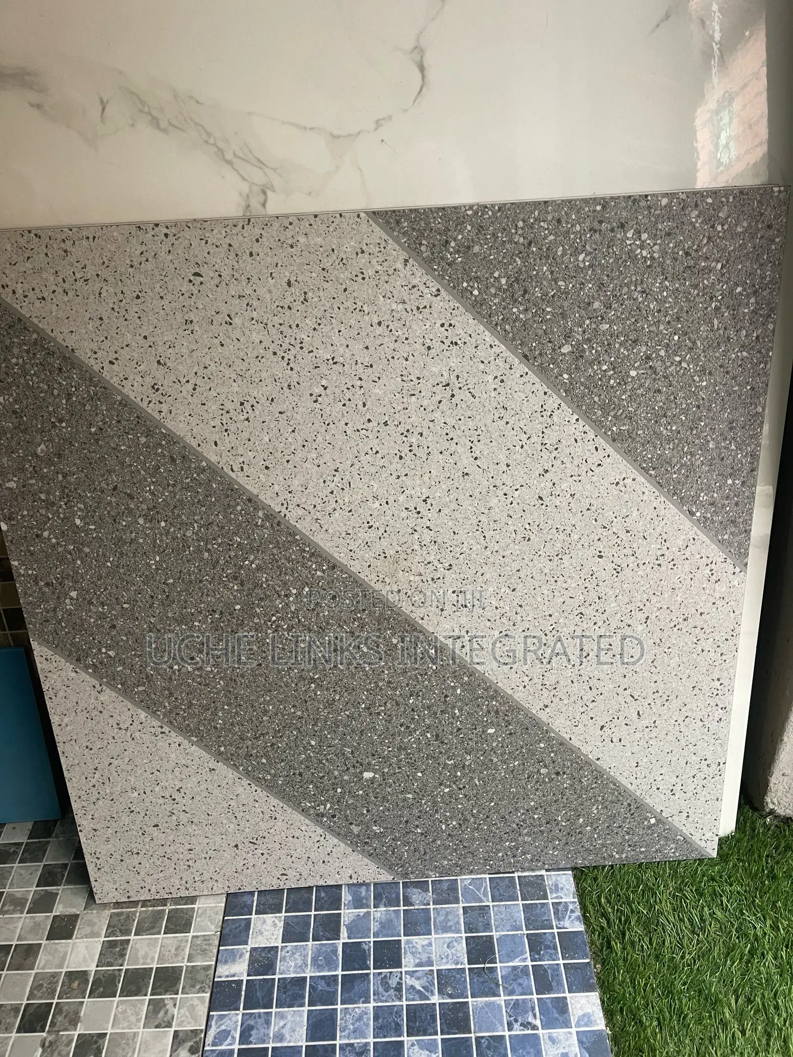 Nonslippery Floor Tiles