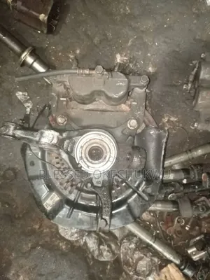 Complete Front Hub Toyota Sienna 2012/2015