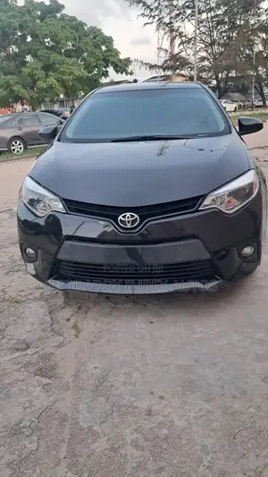 Toyota Corolla LE ECO Premium (1.8L 4cyl CVT) 2016 Black