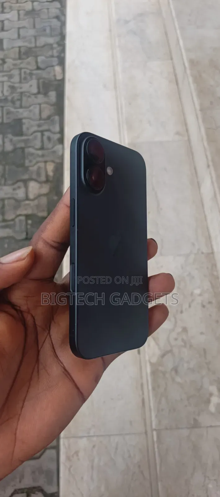 New Apple iPhone 16 128 GB Black