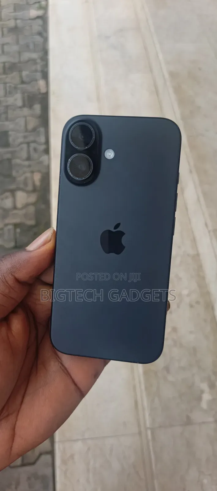 New Apple iPhone 16 128 GB Black