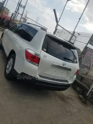 Toyota Highlander 2013 White