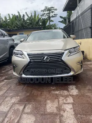 Lexus ES 2016 Gold