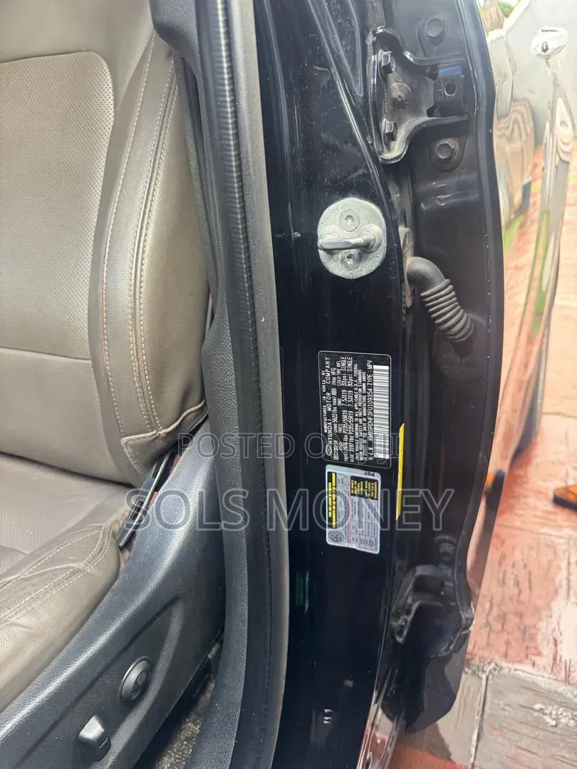 Hyundai Santa Fe 2015 Black