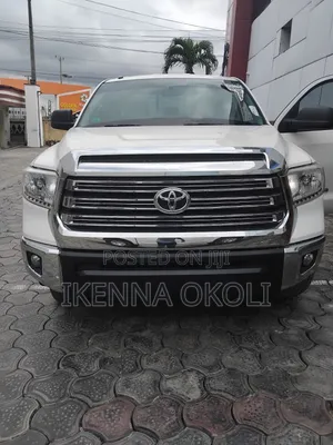 Toyota Tundra 2017 Silver