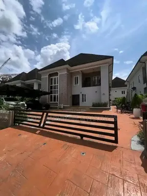 Furnished 5bdrm Duplex in Reefcourt Estate, for sale