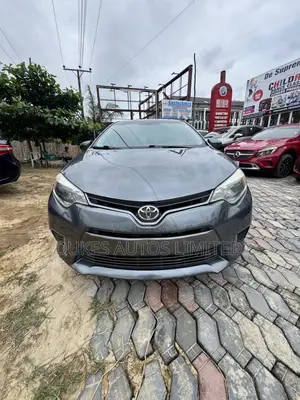 Toyota Corolla 2015 Gray