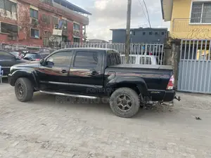 Toyota Tacoma Double Cab V6 4WD Automatic 2005 Black
