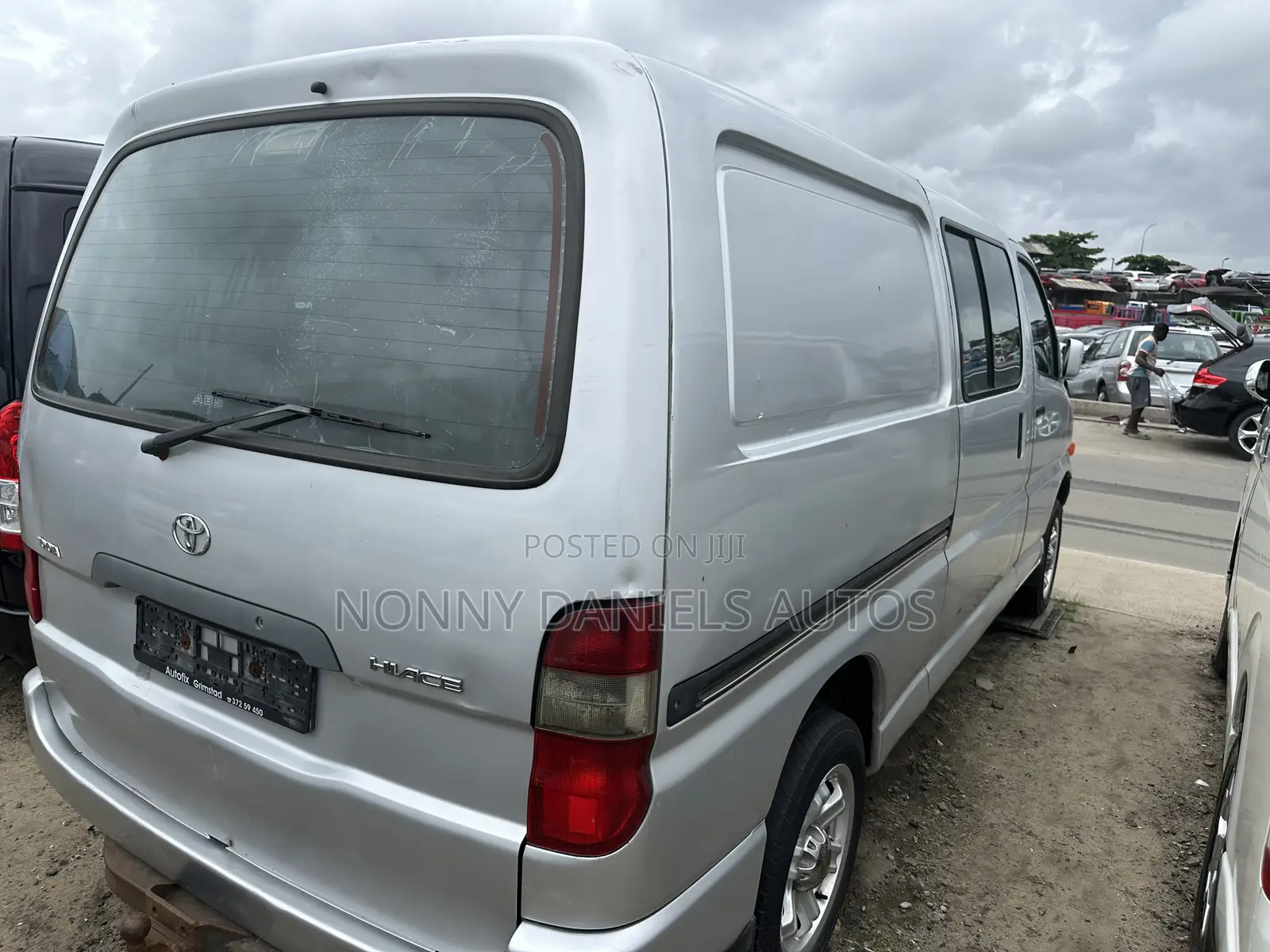 Toyota HiAce 2006 Silver