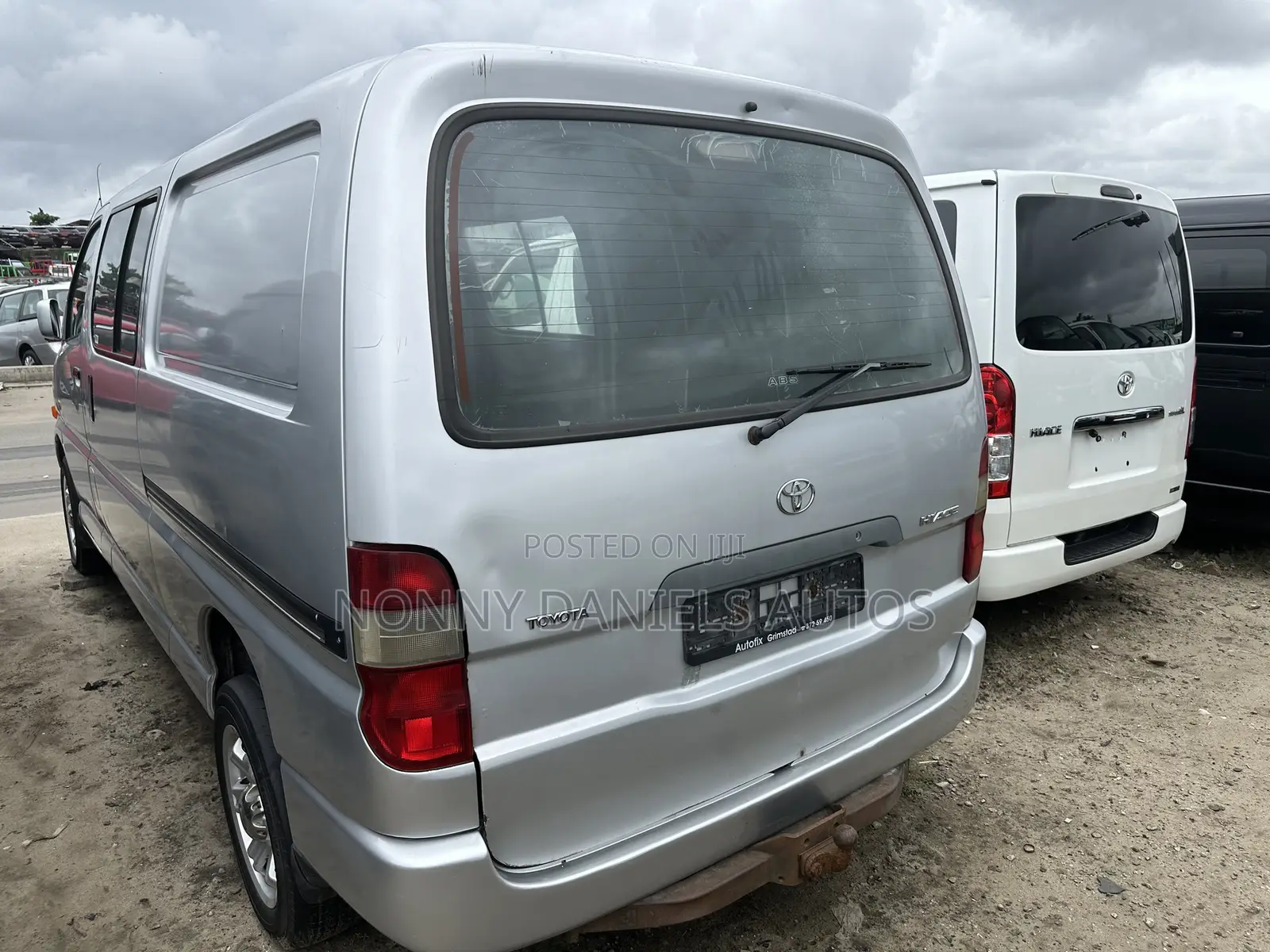 Toyota HiAce 2006 Silver