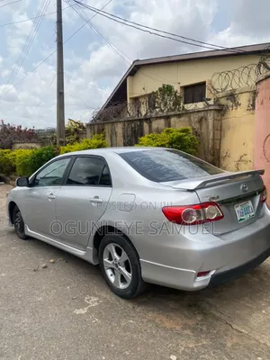 Toyota Corolla S 4dr Sedan (1.8L 4cyl 4A) 2013 Silver