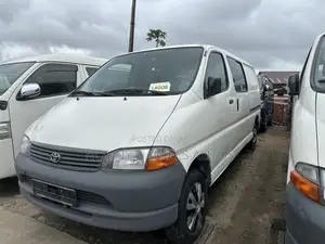 Toyota HiAce 2006 White