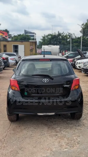 Toyota Yaris 2015 Black