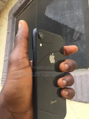 Apple iPhone XR 64 GB Black