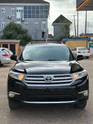 Toyota Highlander Limited 3.5l 4WD 2013 Black