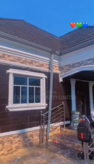 4bdrm Bungalow in Benin City for sale
