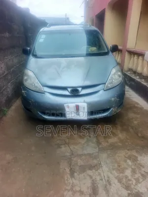 Toyota Sienna LE 2008 Blue