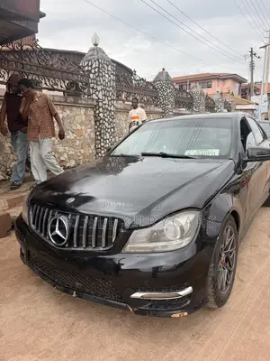Mercedes-Benz C300 2009 Black