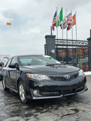 Toyota Camry SE Sport 4dr Sedan (2.5L 4cyl 6A) 2014 Black