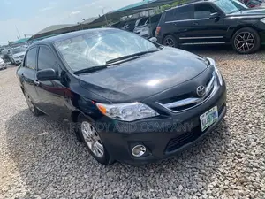Toyota Corolla LE 4dr Sedan (1.8L 4cyl 4A) 2011 Black