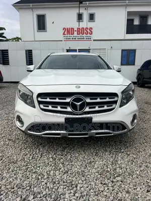 Mercedes-Benz GLA 250 2017 White