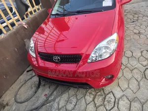 Toyota Matrix Hatchback FWD (1.8L 4cyl 5M) 2007 Red
