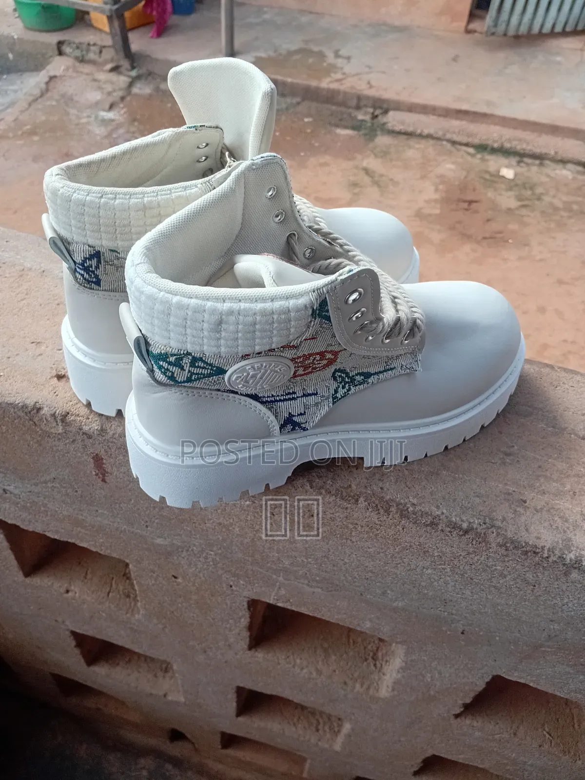 Footwears