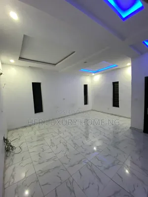 Mini Flat in Ikota Villa for rent