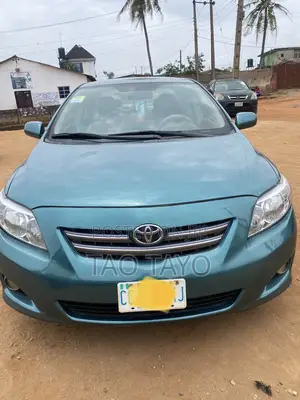 Toyota Corolla 2010 Green