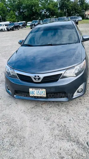 Toyota Camry L 4dr Sedan (2.5L 4cyl 6A) 2014 Gray