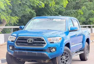Toyota Tacoma 2017 Blue