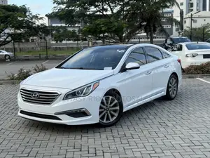 Hyundai Sonata Limited Sedan FWD (2.4L 4cyl 6A) 2016 White