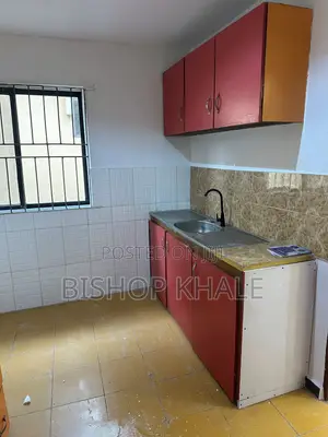 3bdrm Block of Flats in Omole Phase 1 for rent