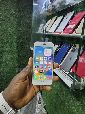 Apple iPhone 8 64 GB Gold