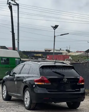 Toyota Venza 2024 Black
