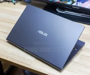 Laptop Asus 1015E 8GB Intel Pentium HDD 512GB