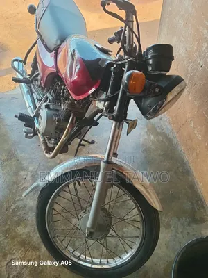 Bajaj Boxer 2015 Red