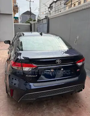 New Toyota Corolla SE 2023 Blue