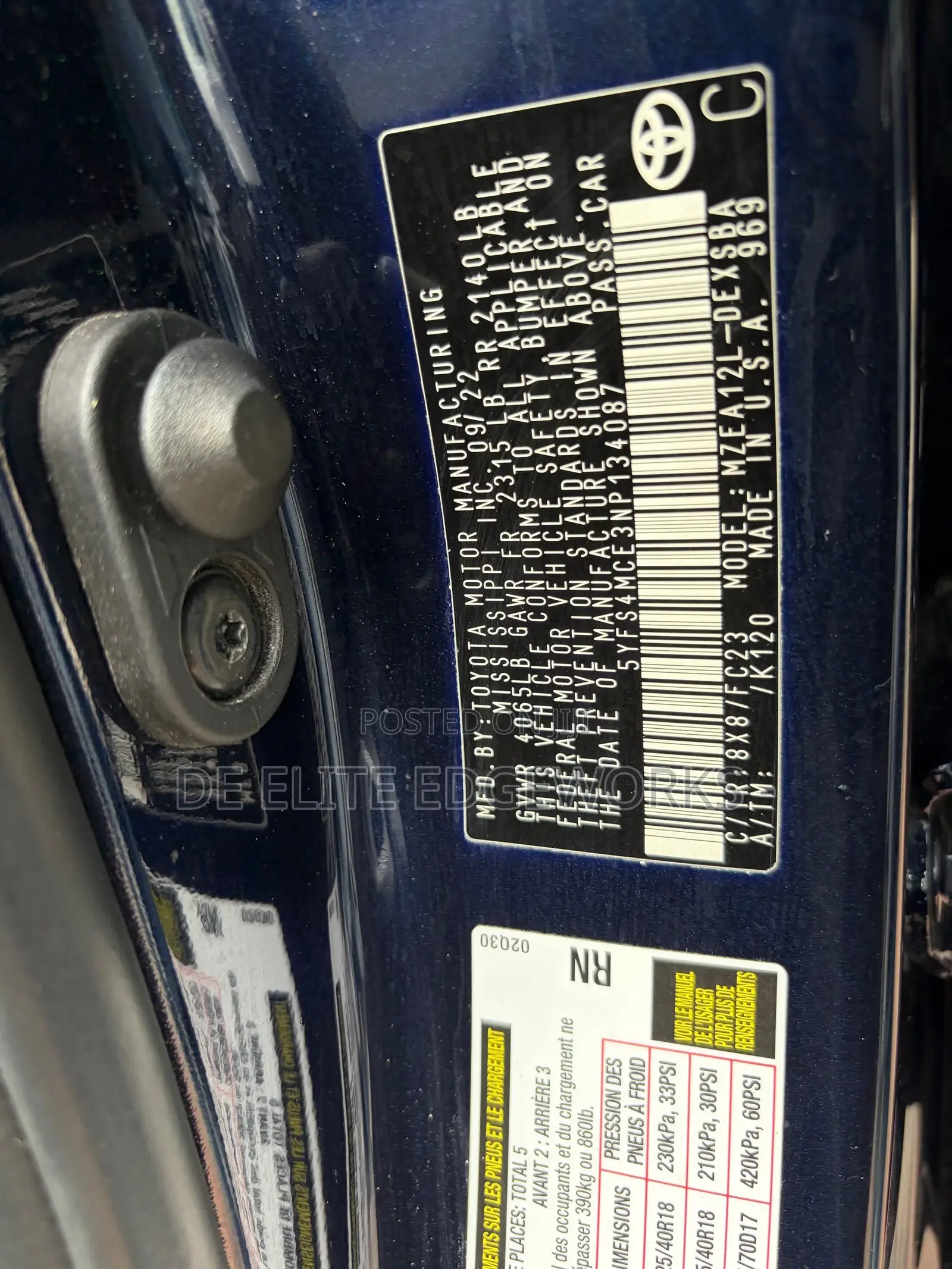 New Toyota Corolla SE 2023 Blue