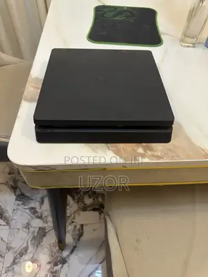 PS4 Slim 1TB Version