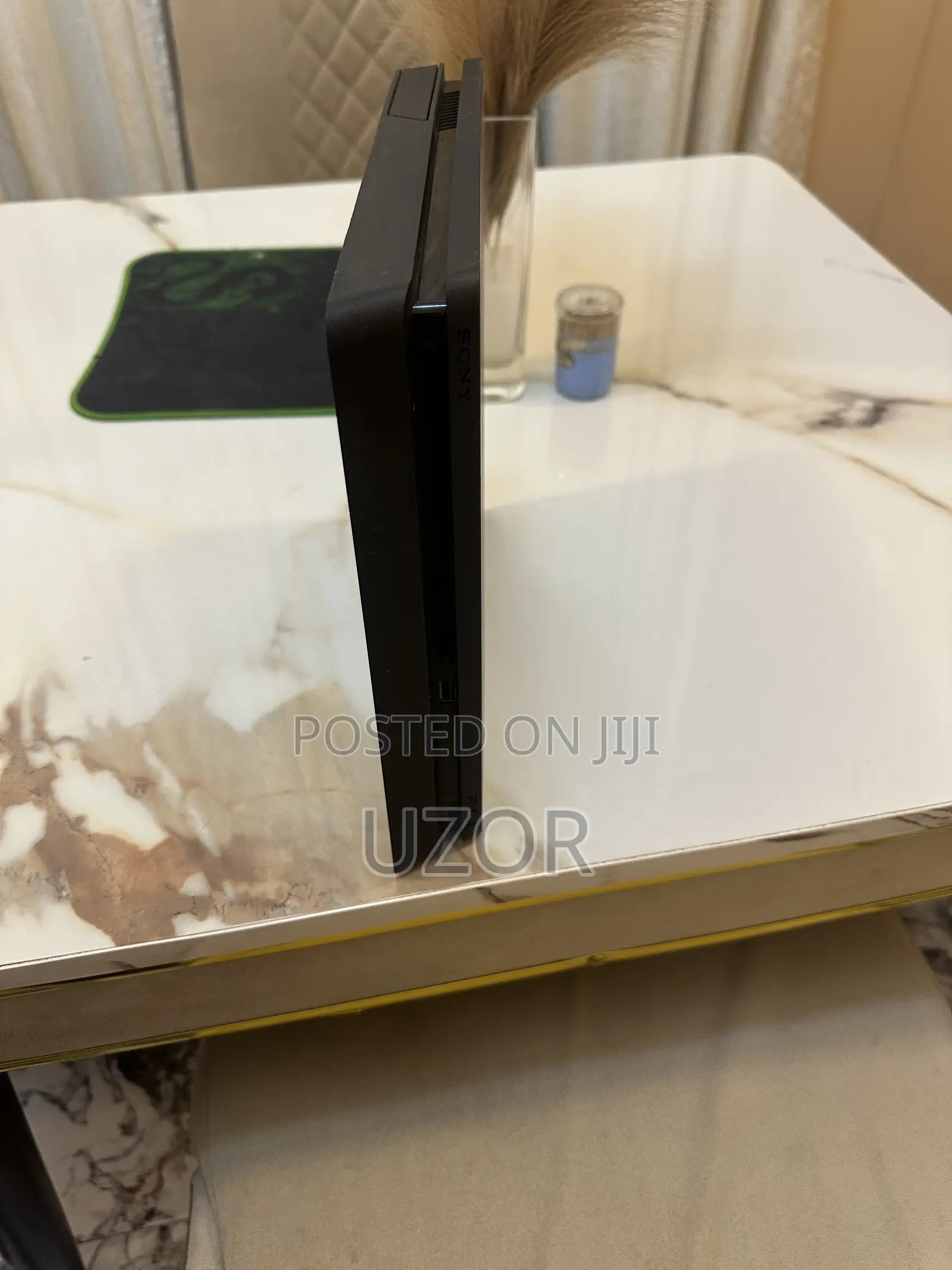PS4 Slim 1TB Version