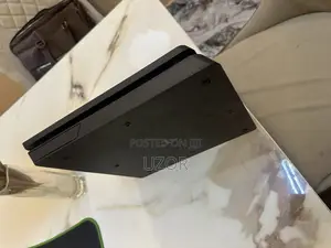 PS4 Slim 1TB Version