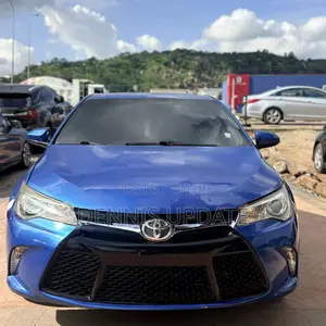 Toyota Camry SE 4dr Sedan (2.5L 4cyl 6A) 2017 Blue