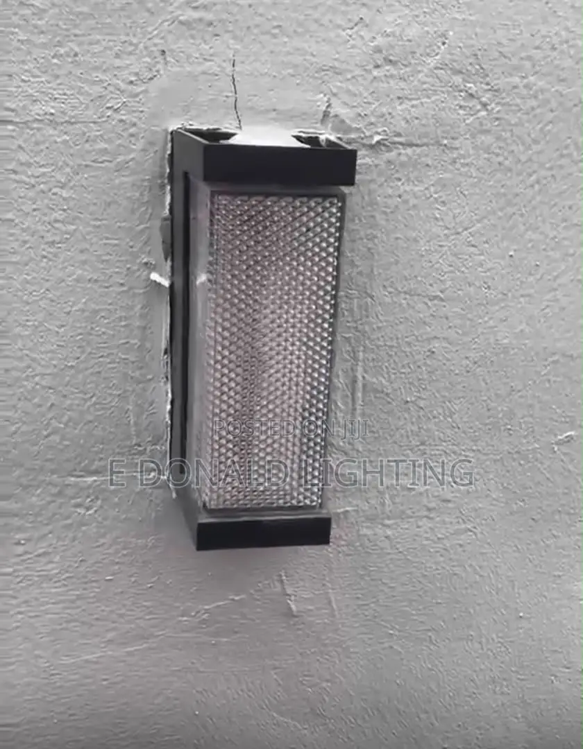 AKT Fancy Out Light