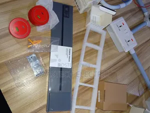 40cm Power Track Socket. 32a/8000w Max.