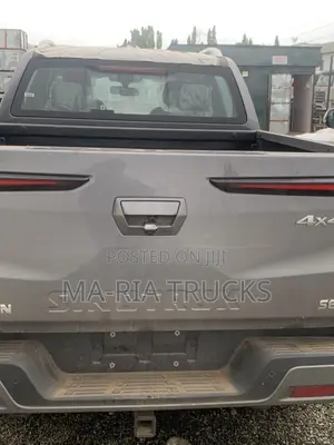 New Sinotruk Howo 2025 Gray