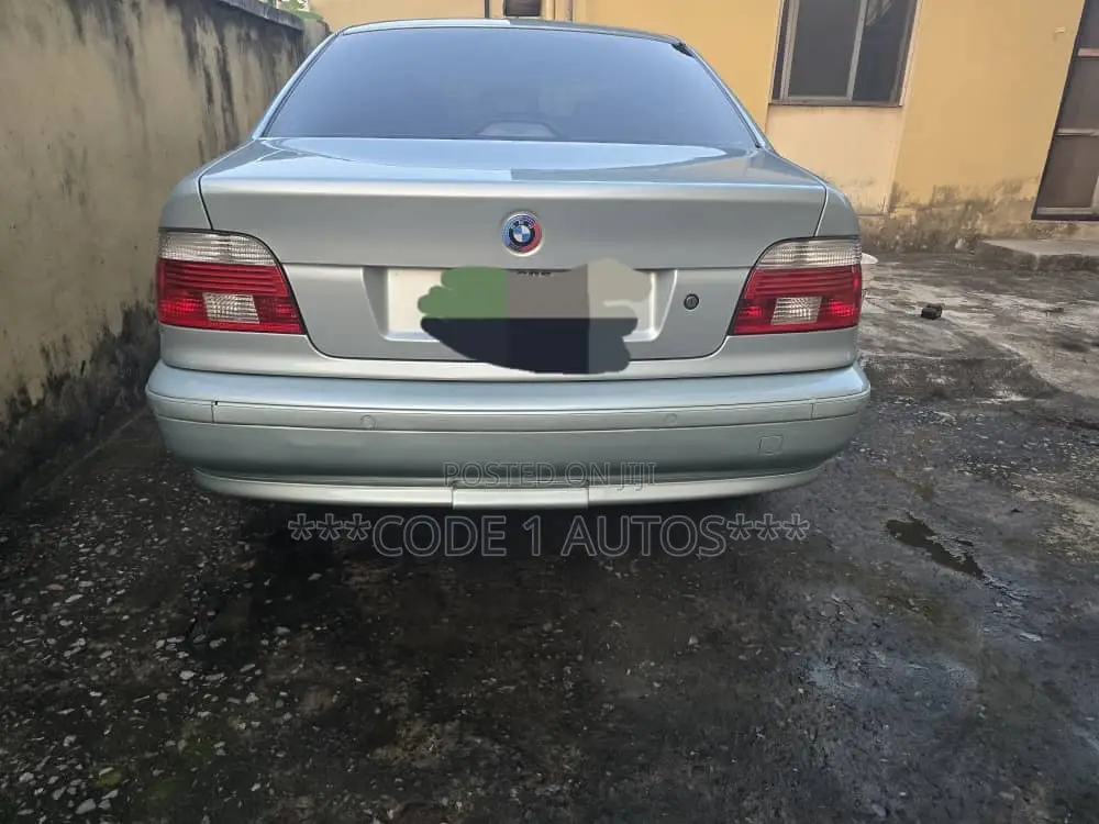 BMW 520i 2003 Silver