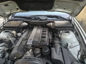 BMW 520i 2003 Silver