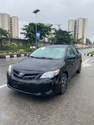 Toyota Corolla LE 4dr Sedan (1.8L 4cyl 4A) 2012 Black