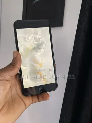 Apple iPhone 7 Plus 32 GB Black